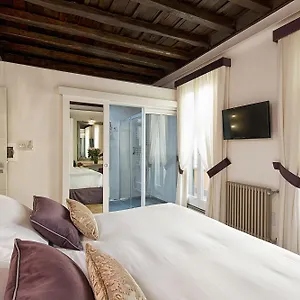2* Pensión Domus Libera