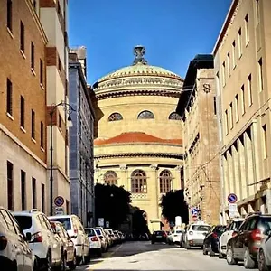 Un Raggio Di Sole Al Massimo , Palermo Italy