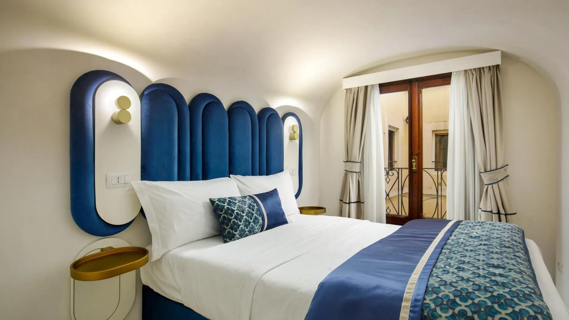 Konukevi Navona Sky Palace Roma İtalya